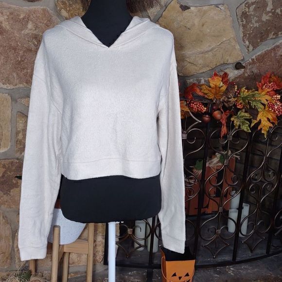 Rue21 Faux Fleece Cropped‎ Floral Embroidered Hoodie Sz S - Picture 1 of 10